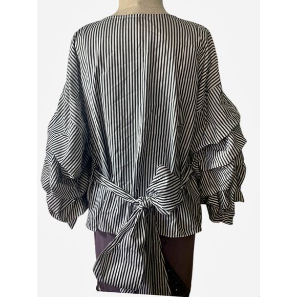 Plus Size Women Ruffle Sleeve V Neck Waist Tie Striped Black/White Blouse‎ 2X - Picture 2 of 9
